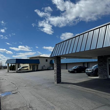 Rodeway Inn Moosic - Scranton Exterior photo